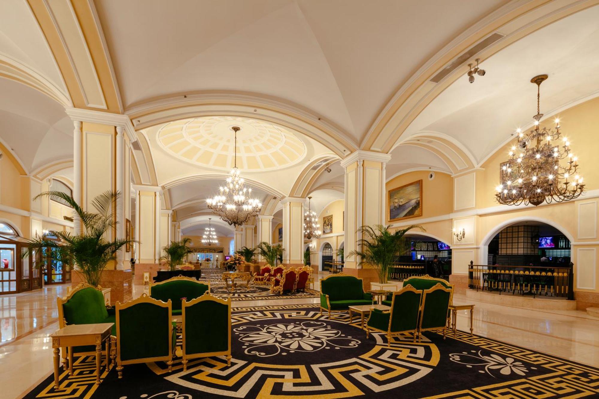 Kremlin Palace Antalya Buitenkant foto Lobby