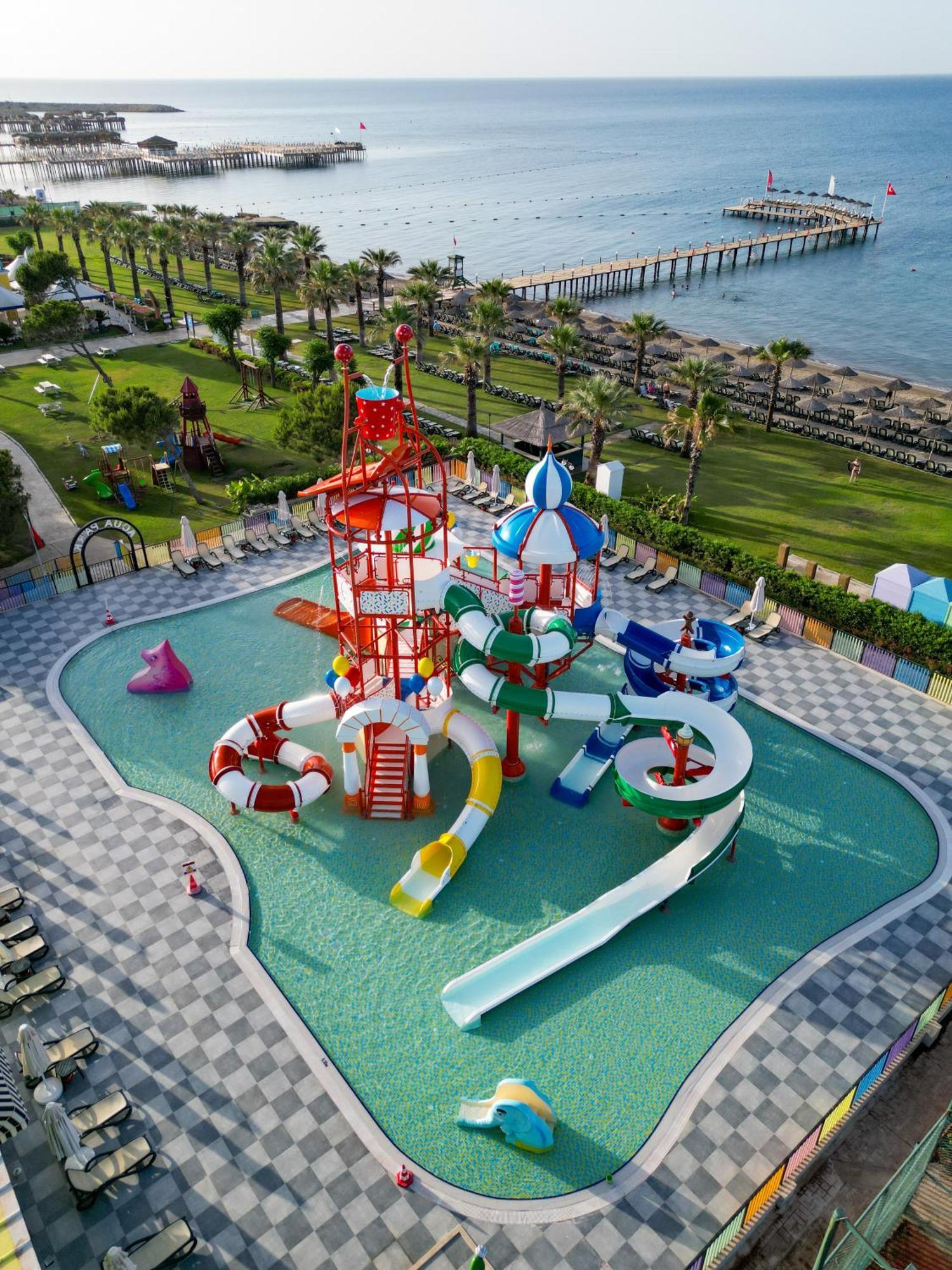 Kremlin Palace Antalya Buitenkant foto Aqua Park